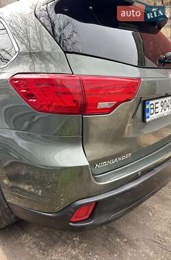 Позашляховик / Кросовер Toyota Highlander 2014 в Миколаєві