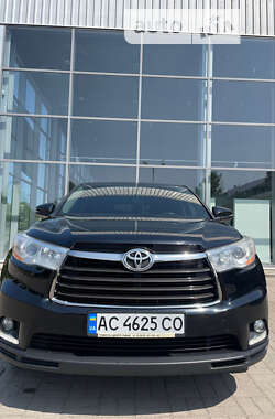 Позашляховик / Кросовер Toyota Highlander 2014 в Луцьку