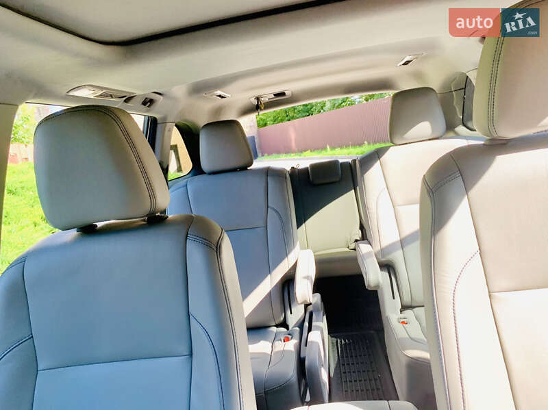 Позашляховик / Кросовер Toyota Highlander 2018 в Харкові