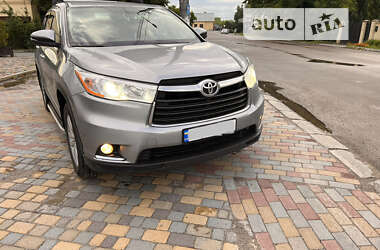 Внедорожник / Кроссовер Toyota Highlander 2014 в Львове