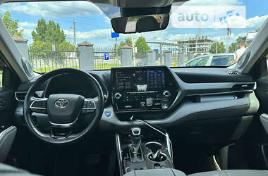 Внедорожник / Кроссовер Toyota Highlander 2020 в Львове