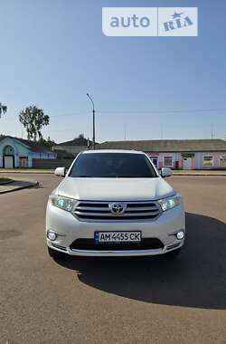 Внедорожник / Кроссовер Toyota Highlander 2011 в Коростене