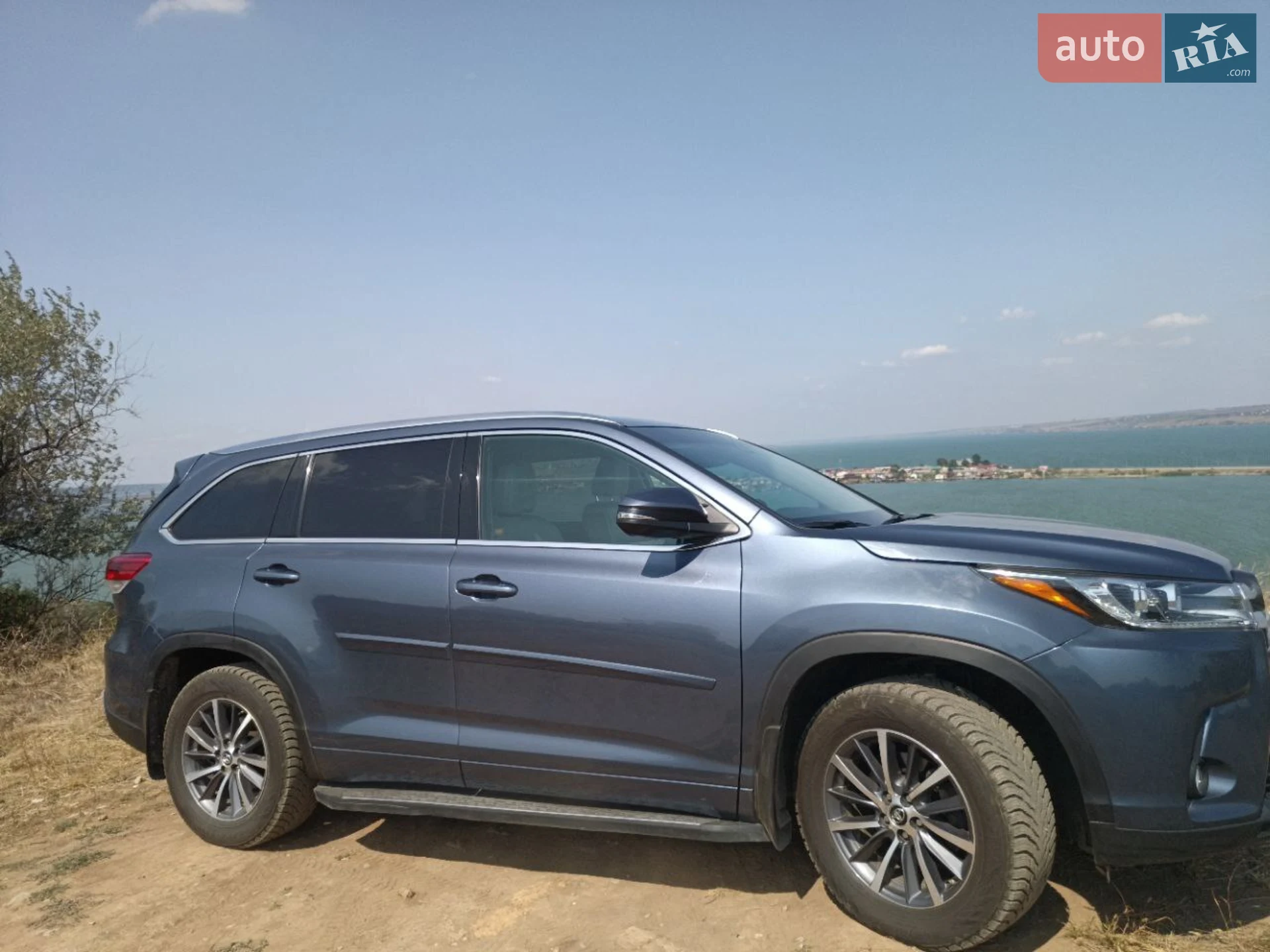 2017 Toyota Highlander - мініатюра 2