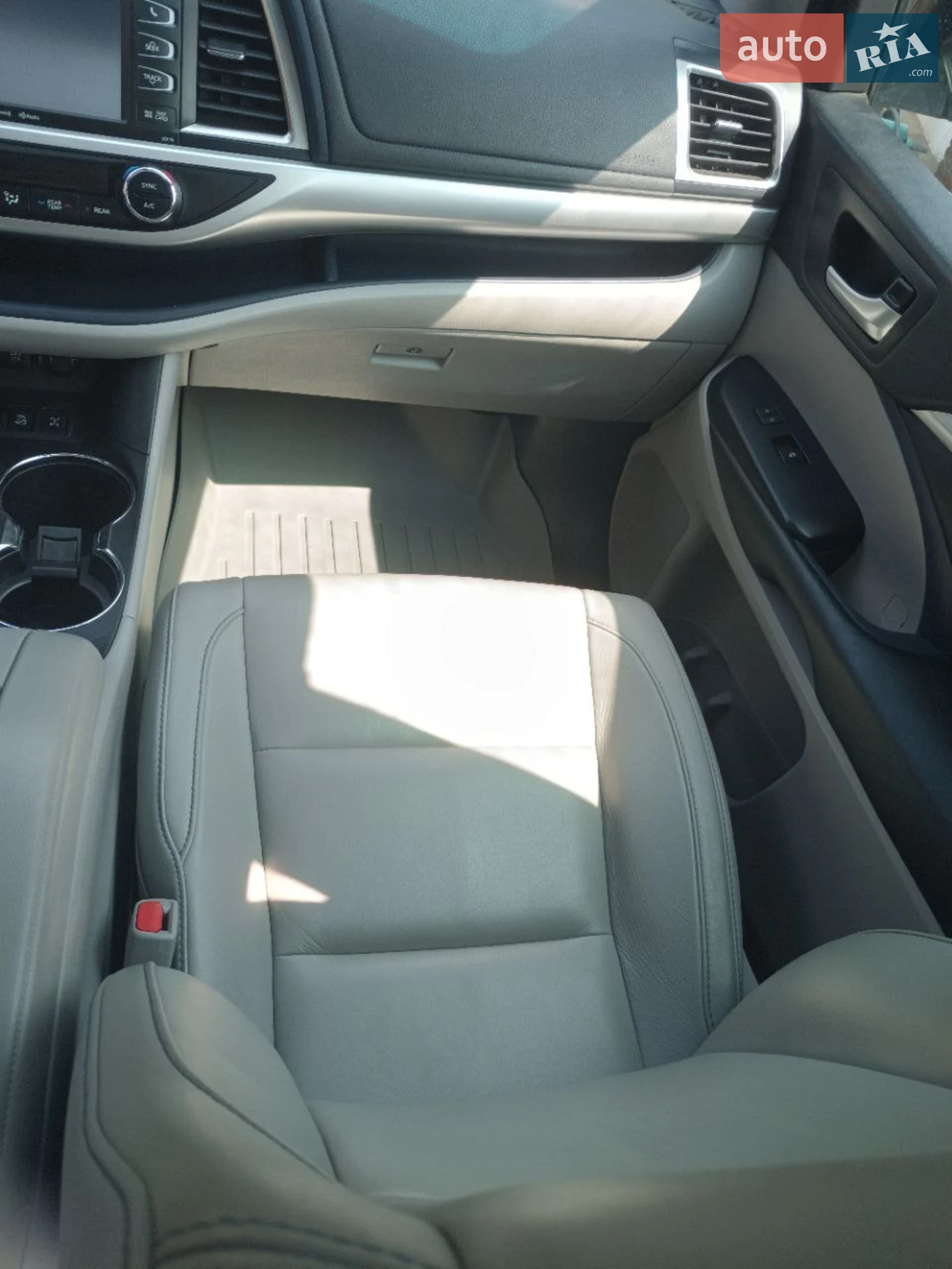 2017 Toyota Highlander - мініатюра 24