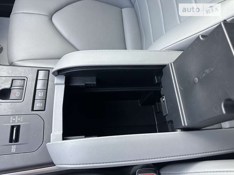 Внедорожник / Кроссовер Toyota Highlander 2022 в Одессе