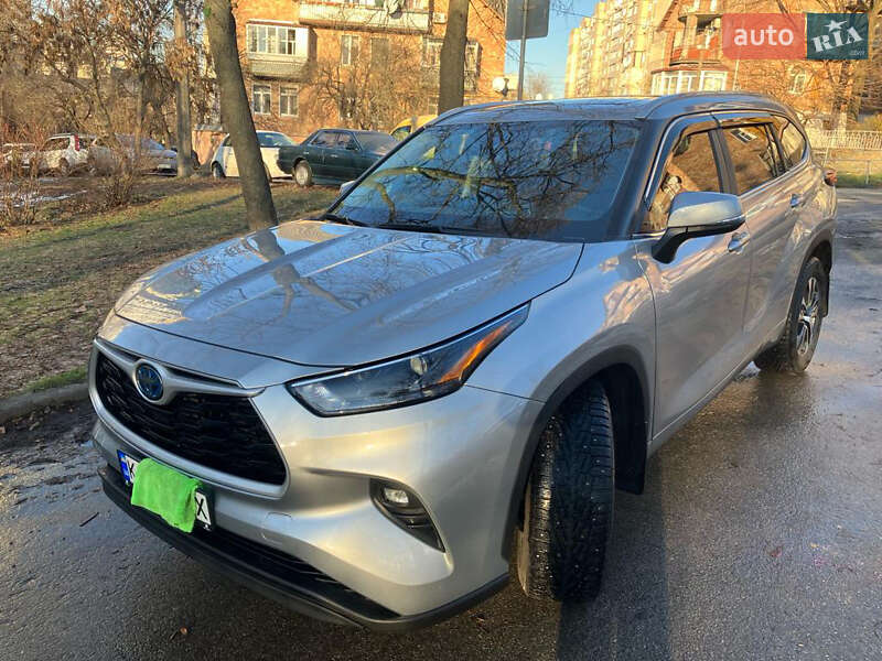 Позашляховик / Кросовер Toyota Highlander 2022 в Києві