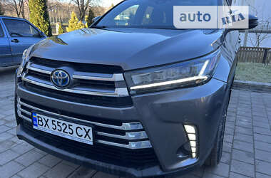 Позашляховик / Кросовер Toyota Highlander 2018 в Хмельницькому