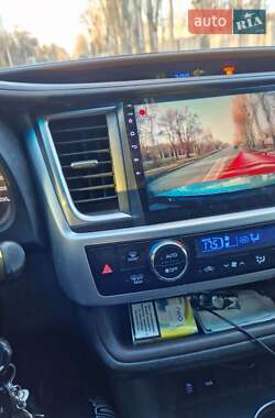 Позашляховик / Кросовер Toyota Highlander 2015 в Запоріжжі