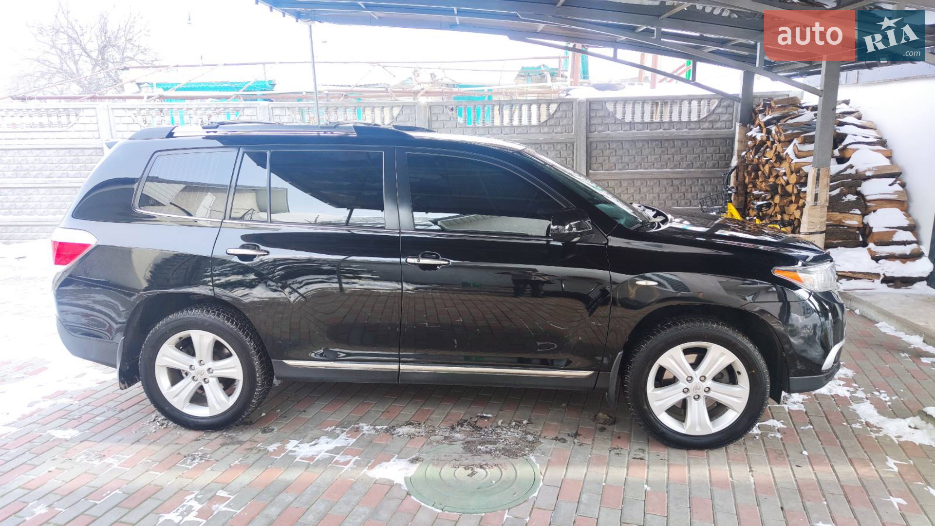 2011 Toyota Highlander - фото 1