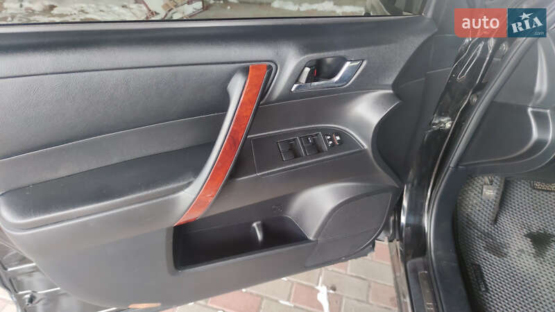 Внедорожник / Кроссовер Toyota Highlander 2011 в Павлограде фото 8 Внедорожник / Кроссовер Toyota Highlander 2011 в Павлограде
