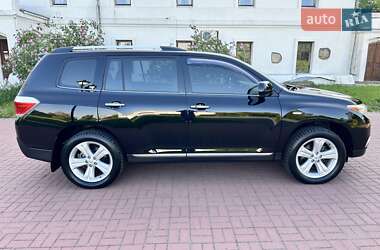 Позашляховик / Кросовер Toyota Highlander 2010 в Києві