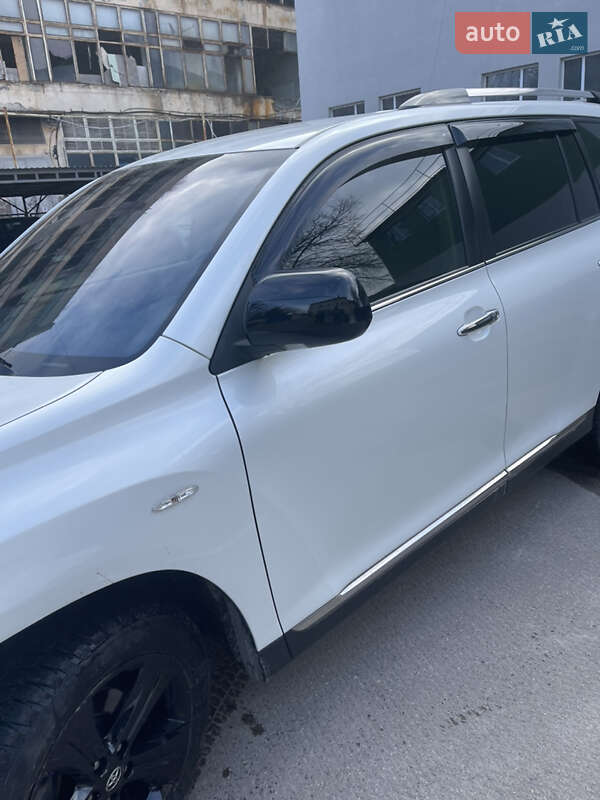 Внедорожник / Кроссовер Toyota Highlander 2013 в Львове фото 17 Внедорожник / Кроссовер Toyota Highlander 2013 в Львове