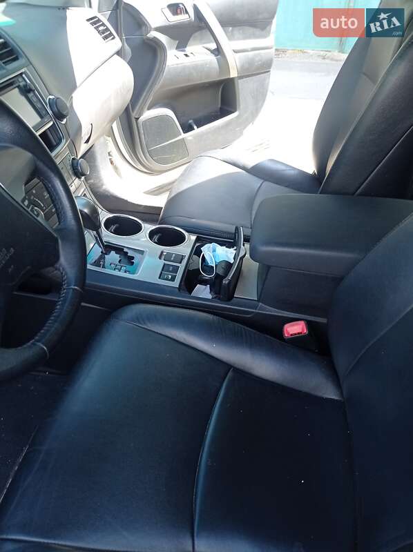 Позашляховик / Кросовер Toyota Highlander 2013 в Харкові