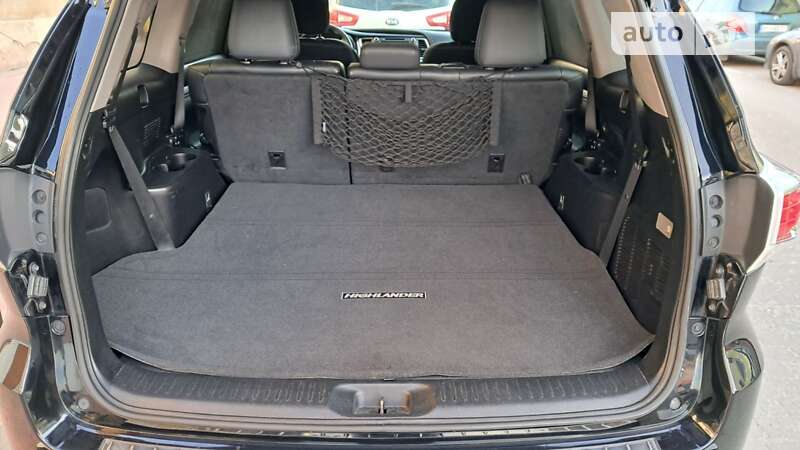 Внедорожник / Кроссовер Toyota Highlander 2015 в Одессе