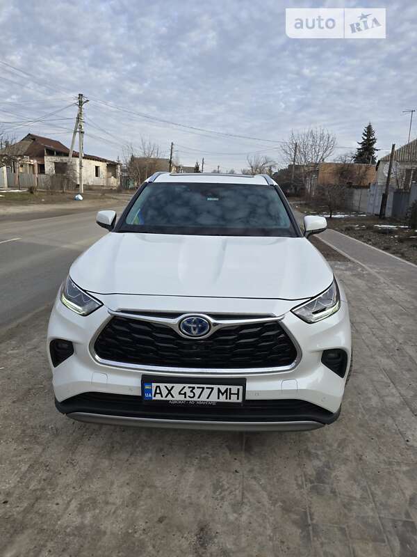Внедорожник / Кроссовер Toyota Highlander 2020 в Харькове