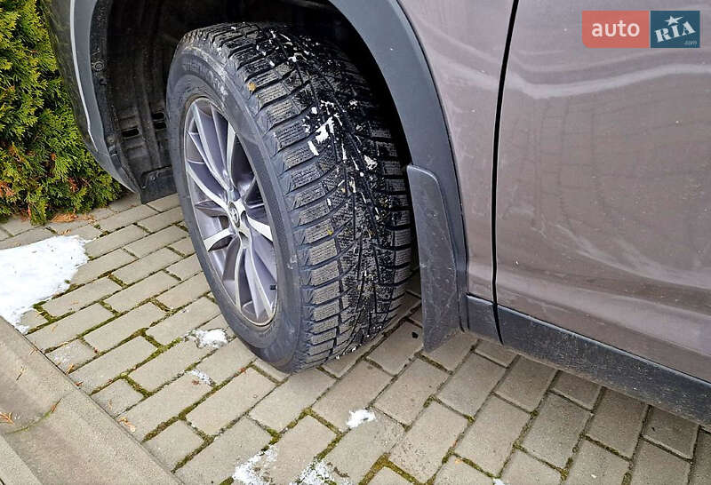 Позашляховик / Кросовер Toyota Highlander 2019 в Львові фото 11 Позашляховик / Кросовер Toyota Highlander 2019 в Львові