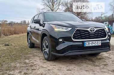 Внедорожник / Кроссовер Toyota Highlander 2020 в Чернигове