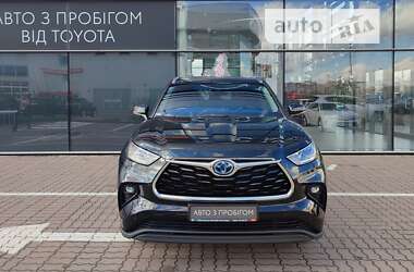 Внедорожник / Кроссовер Toyota Highlander 2022 в Киеве