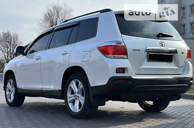 Внедорожник / Кроссовер Toyota Highlander 2011 в Днепре