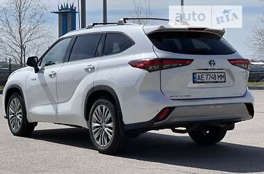 Внедорожник / Кроссовер Toyota Highlander 2020 в Днепре