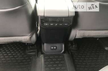 Внедорожник / Кроссовер Toyota Highlander 2020 в 