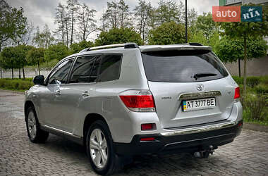 Внедорожник / Кроссовер Toyota Highlander 2012 в Мукачево