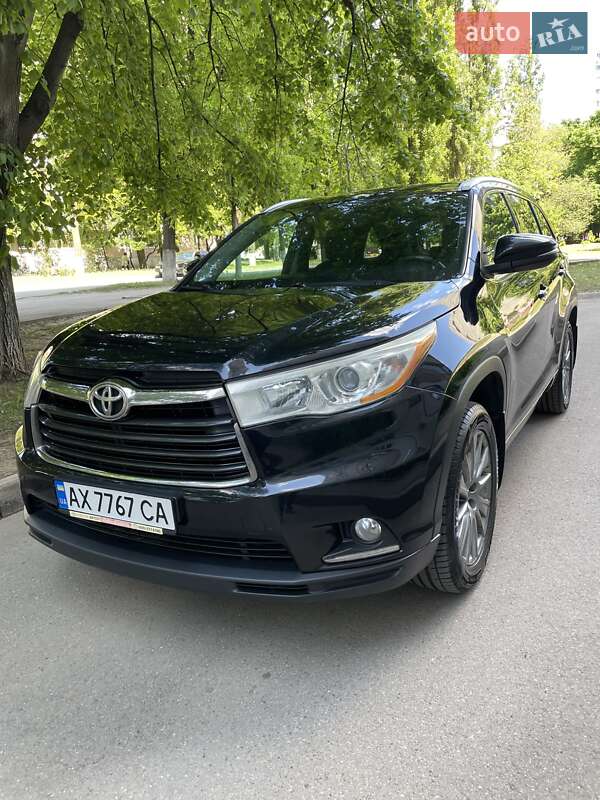 Toyota Highlander 2014