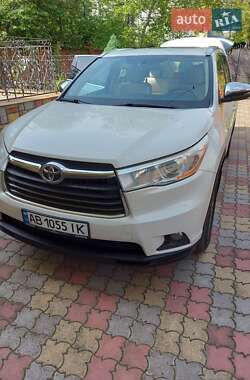 Позашляховик / Кросовер Toyota Highlander 2015 в Вінниці
