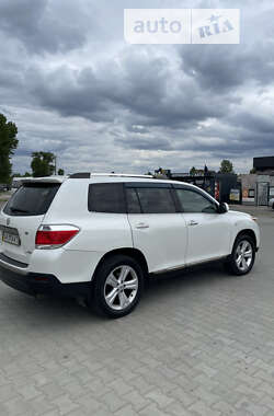 Внедорожник / Кроссовер Toyota Highlander 2011 в Киеве