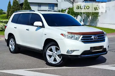 Toyota Highlander 2011