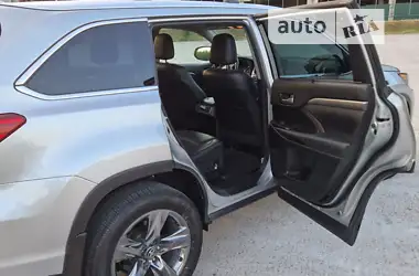 Toyota Highlander 2018