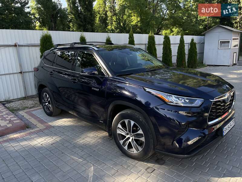 Toyota Highlander 2020