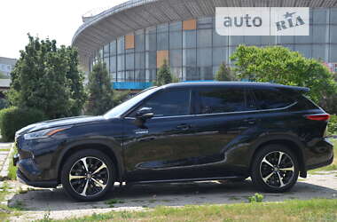 Позашляховик / Кросовер Toyota Highlander 2021 в Харкові