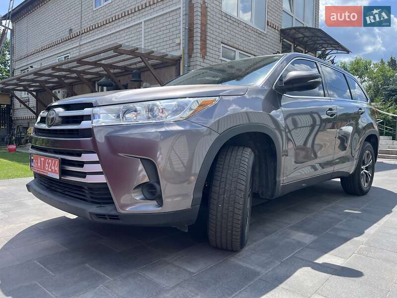 Toyota Highlander 2017