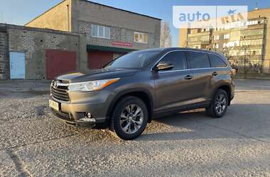 Внедорожник / Кроссовер Toyota Highlander 2014 в Кривом Роге