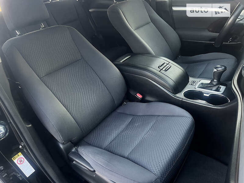 Внедорожник / Кроссовер Toyota Highlander 2014 в Одессе фото 31 Внедорожник / Кроссовер Toyota Highlander 2014 в Одессе