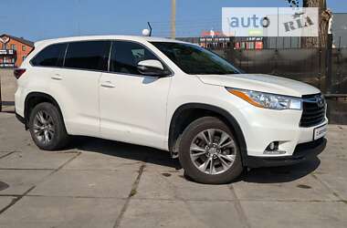 Внедорожник / Кроссовер Toyota Highlander 2015 в Киеве