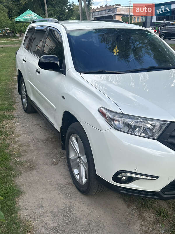 Внедорожник / Кроссовер Toyota Highlander 2010 в Нежине фото 2 Внедорожник / Кроссовер Toyota Highlander 2010 в Нежине