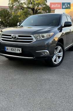 Внедорожник / Кроссовер Toyota Highlander 2011 в Переяславе