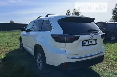 Toyota Highlander 2015