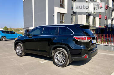 Внедорожник / Кроссовер Toyota Highlander 2014 в Киеве