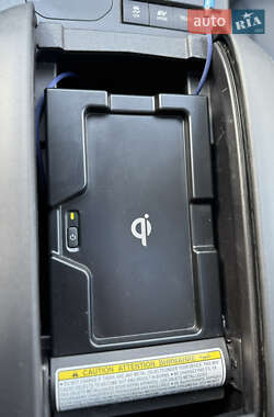 Позашляховик / Кросовер Toyota Highlander 2020 в Києві