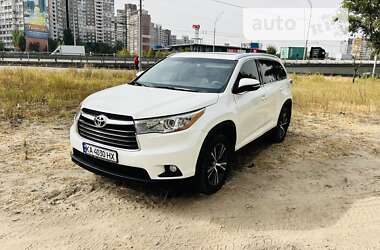 Внедорожник / Кроссовер Toyota Highlander 2016 в Киеве