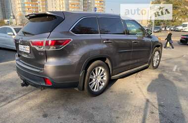 Позашляховик / Кросовер Toyota Highlander 2014 в Києві