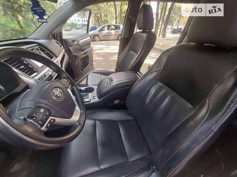 Позашляховик / Кросовер Toyota Highlander 2014 в Вінниці