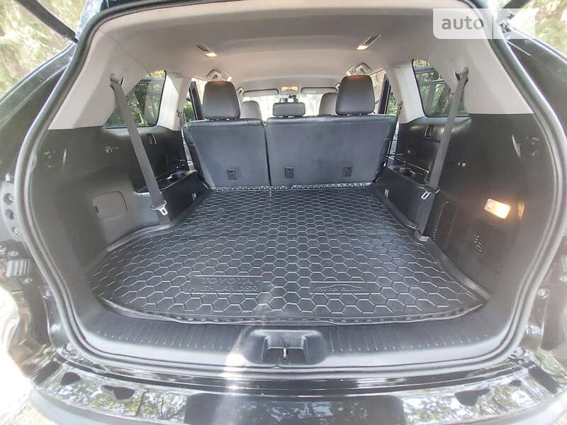 Позашляховик / Кросовер Toyota Highlander 2014 в Вінниці