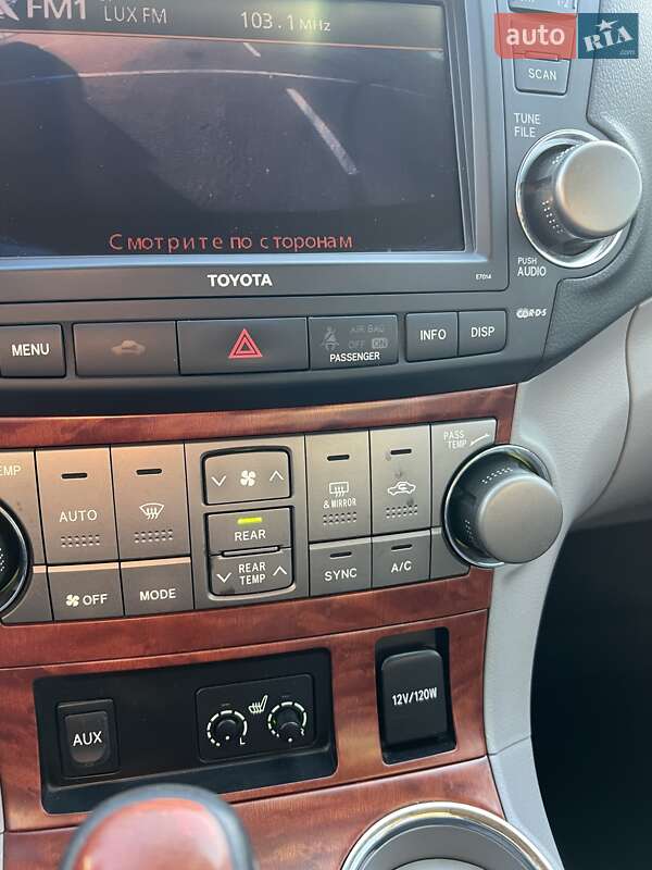 Внедорожник / Кроссовер Toyota Highlander 2008 в Киеве