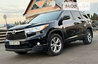 Позашляховик / Кросовер Toyota Highlander 2015 в Лубнах