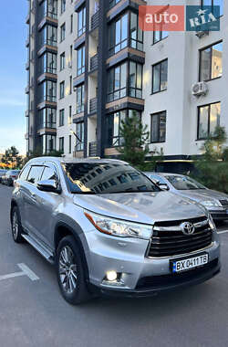 Внедорожник / Кроссовер Toyota Highlander 2014 в Киеве