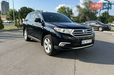 Позашляховик / Кросовер Toyota Highlander 2013 в Дніпрі